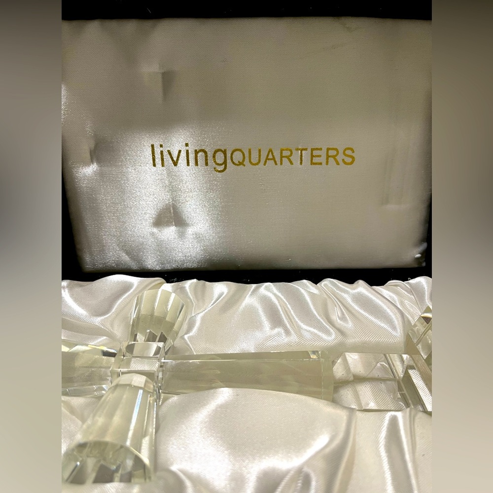24% Lead Crystal Cross Living Quarters 7 3/4" in Black Velvet Box..